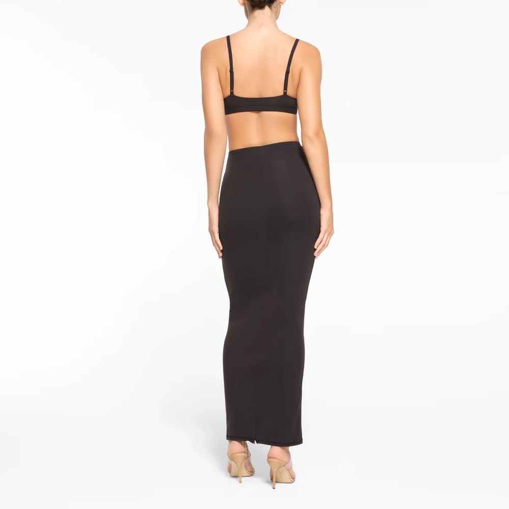 SKIMS Fits Everybody Long Skirt | Onyx | Size S - Picture 4 of 9